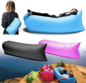 Bananabag : le canapé de plage gonflable - tendance été 2024 - Livraison Offerte